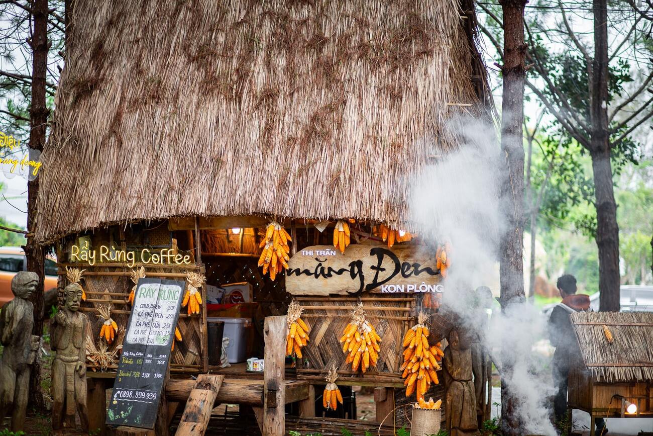 Chợ phiên Măng Đen