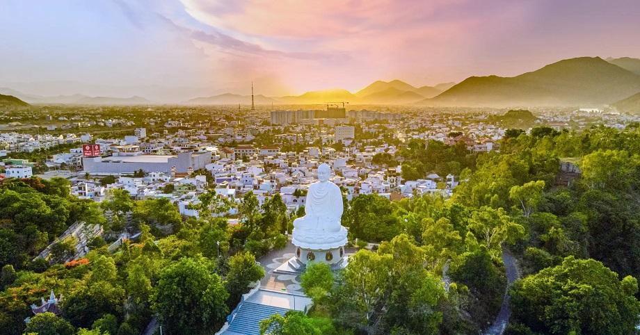 chua long son chua long son