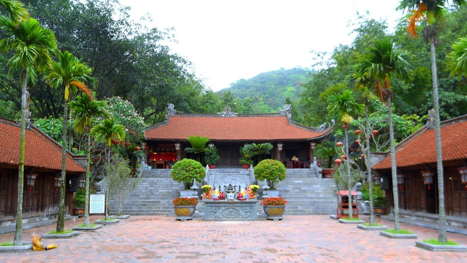 Đền thờ Nguyễn Trãi Côn Sơn - Kiếp Bạc