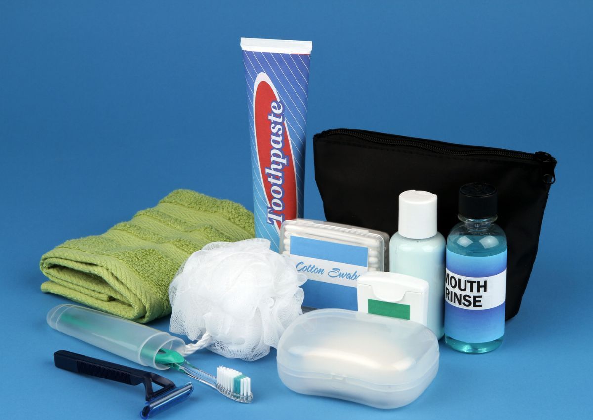 Đồ vệ sinh cá nhân khi đi picnic