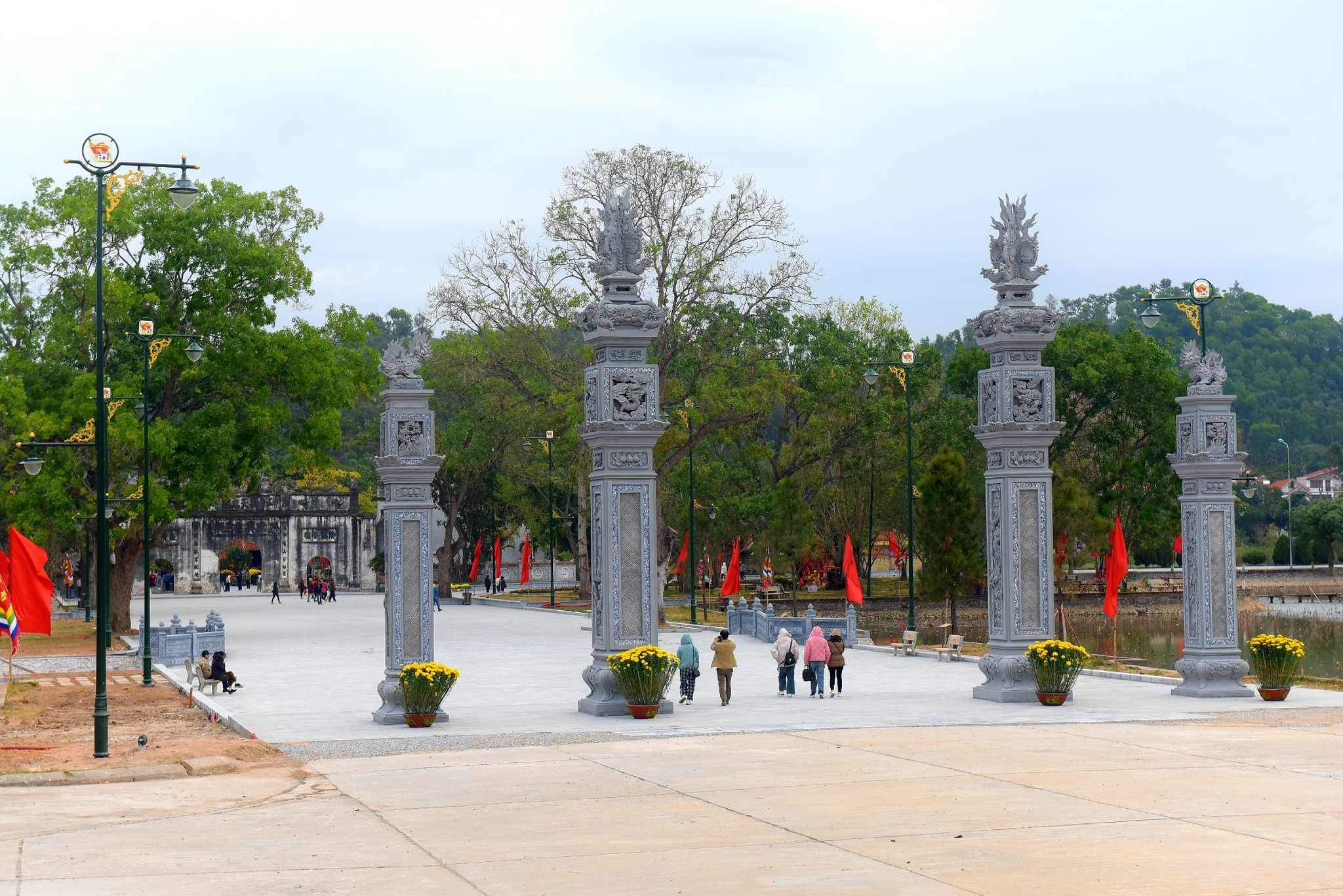 Đường đi đền Kiếp Bạc