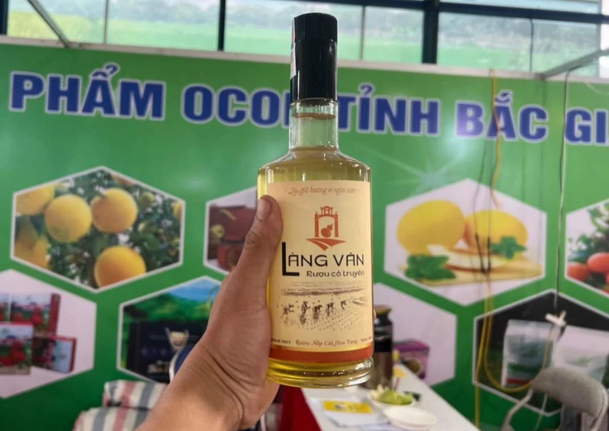 Rượu làng Vân Giá rượu nếp cái hoa vàng làng Vân