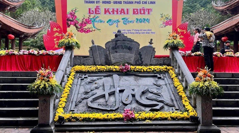 lễ hội khai bút đền thờ thầy Chu Văn An