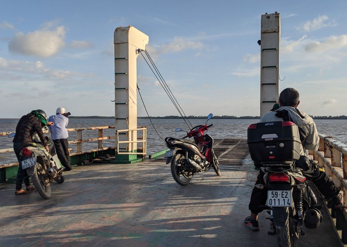 Lưu ý khi đi phà ở Miền Tây