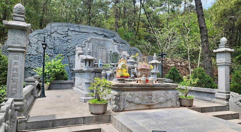 lưu ý tham quan đền thờ Chu Văn An