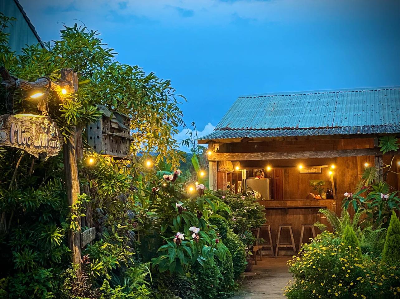 Quán Mộc Lan Cafe Măng Đen