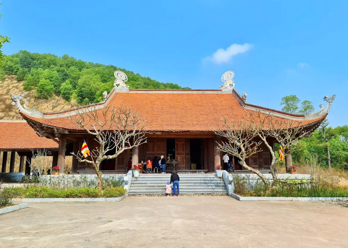 Quang cảnh chùa Dạm