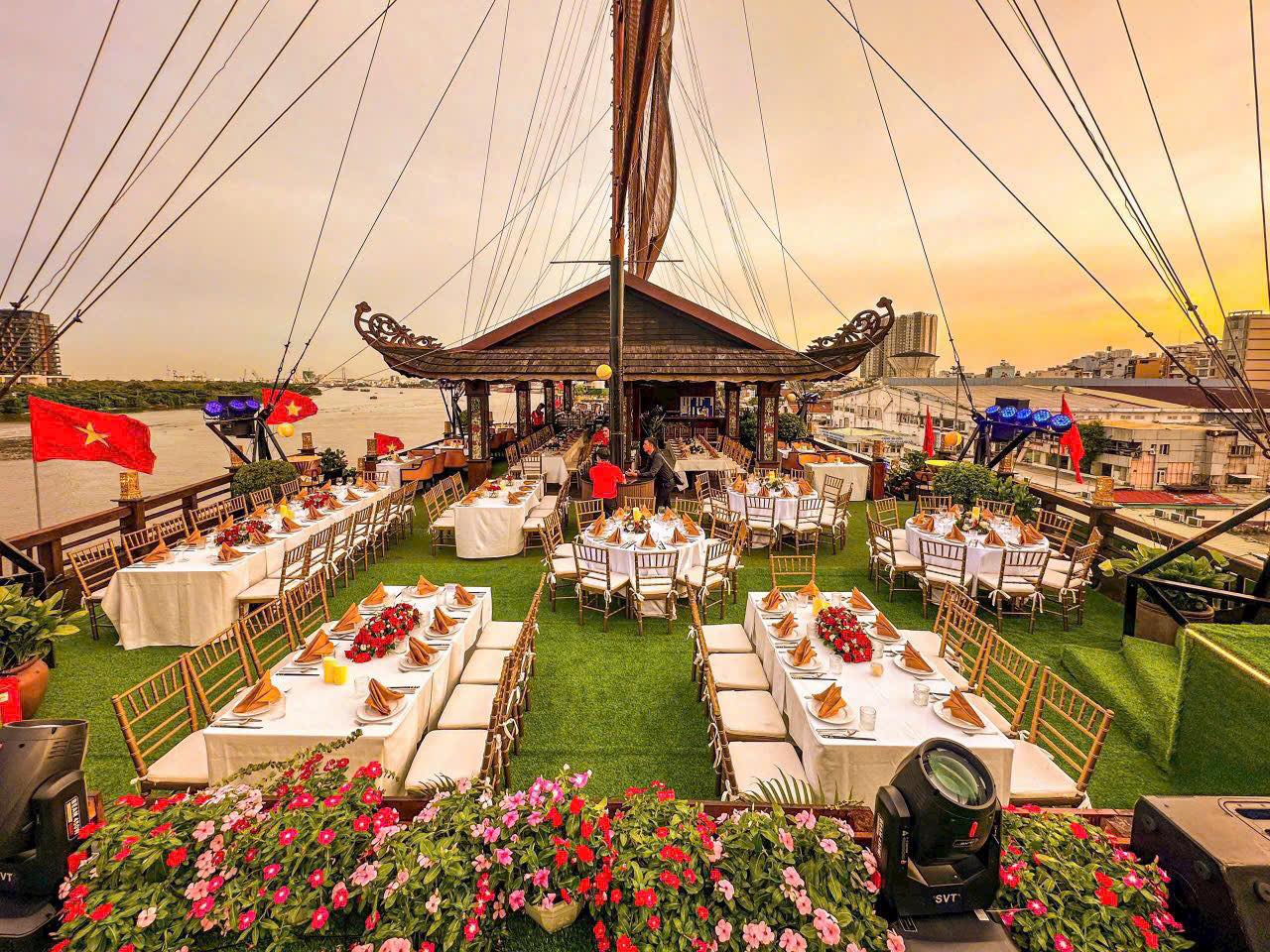 Sự kiện nhà hàng nổi Elisa Sài Gòn