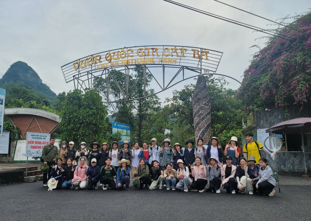 Tham quan Vườn quốc gia Cát Bà cùng lớp