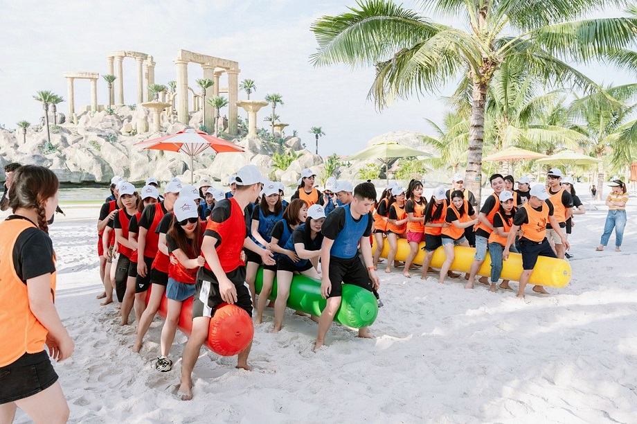 Tổ chức sự kiện ngoài trời VinWonders Wave Park