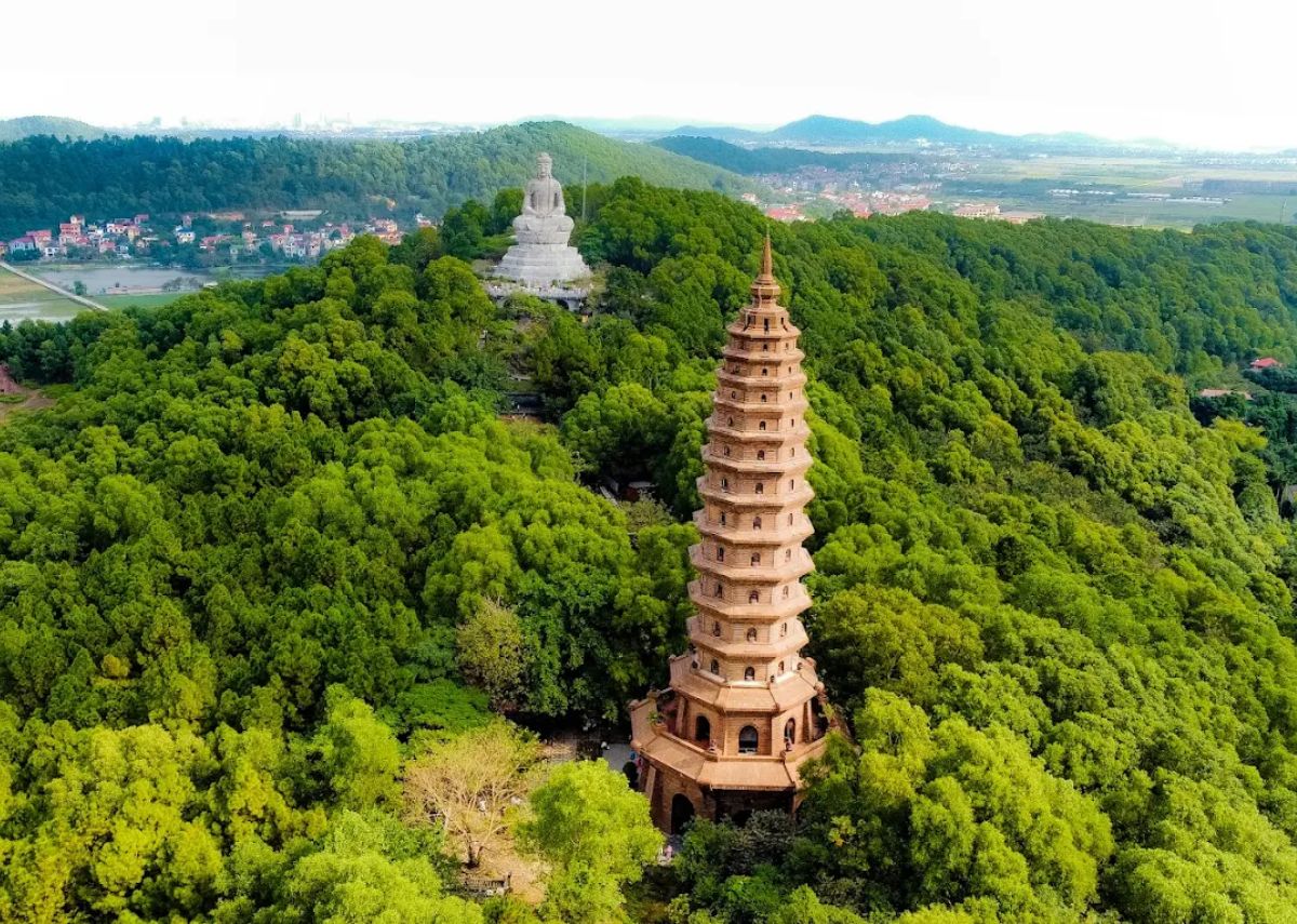 Toàn cảnh chùa Phật Tích