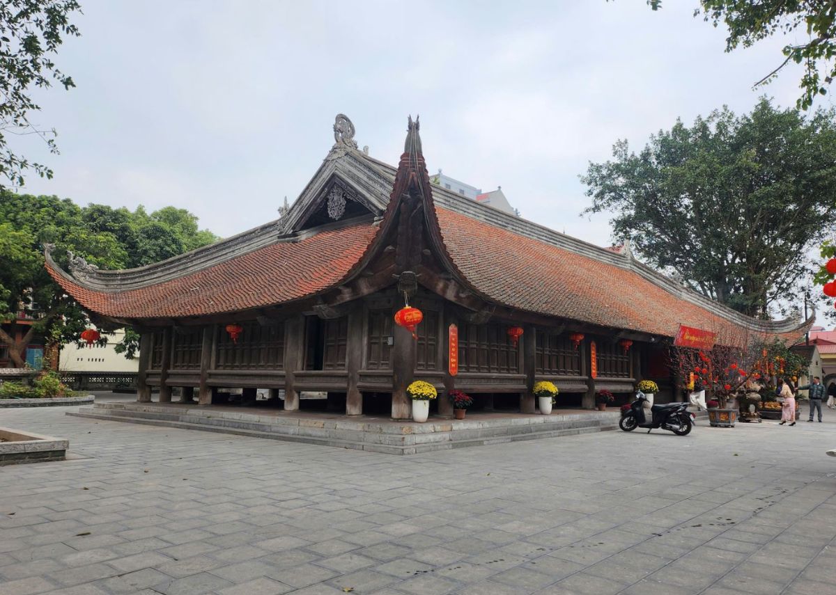 Toàn cảnh đình làng Đình Bảng