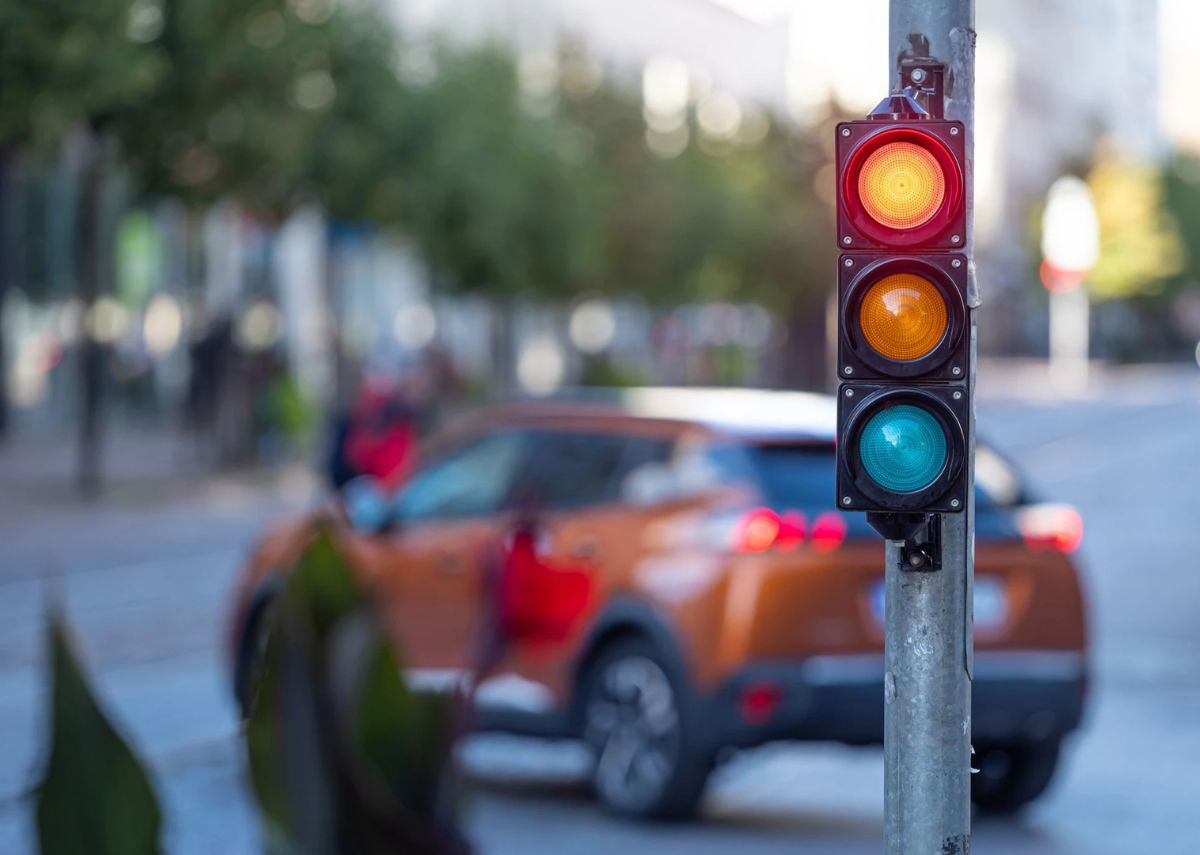 Tuân thủ luật giao thông khi lái xe