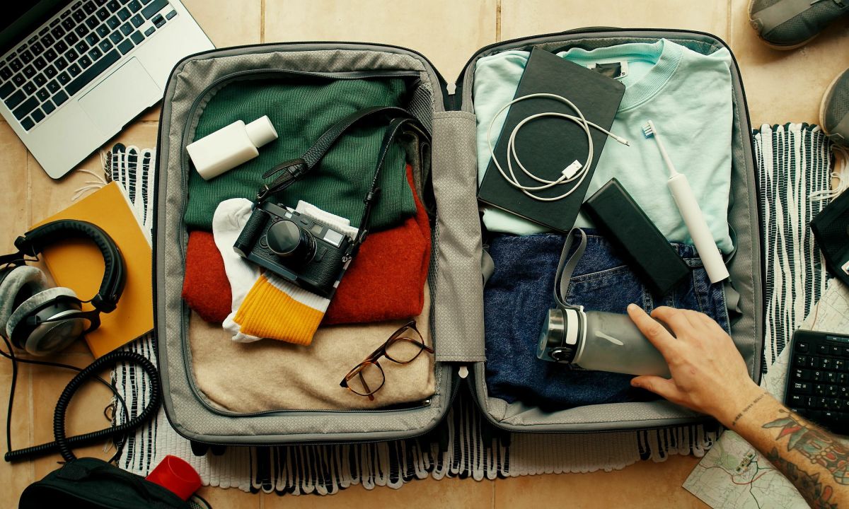 Electronics on women’s packing list in Southeast Asia