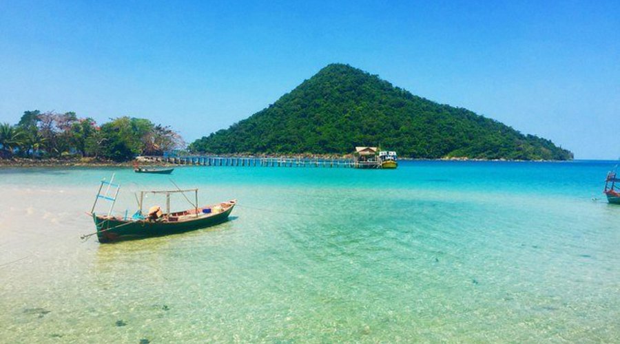 For the best beach vacations in Southeast Asia come to Saracen Bay
