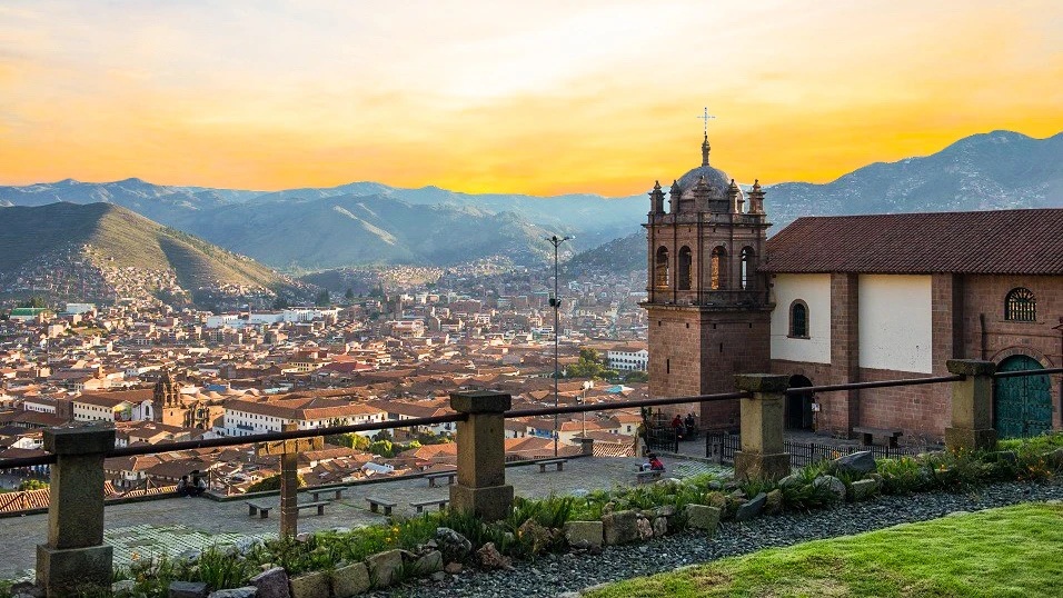 Spring skies over Cusco