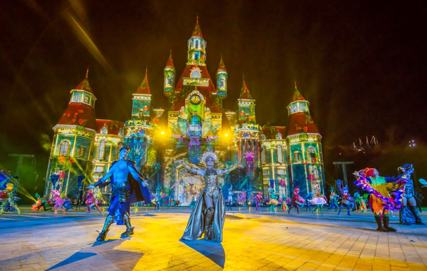 The spectacular Tata Show is a top attraction at VinWonders Nha Trang