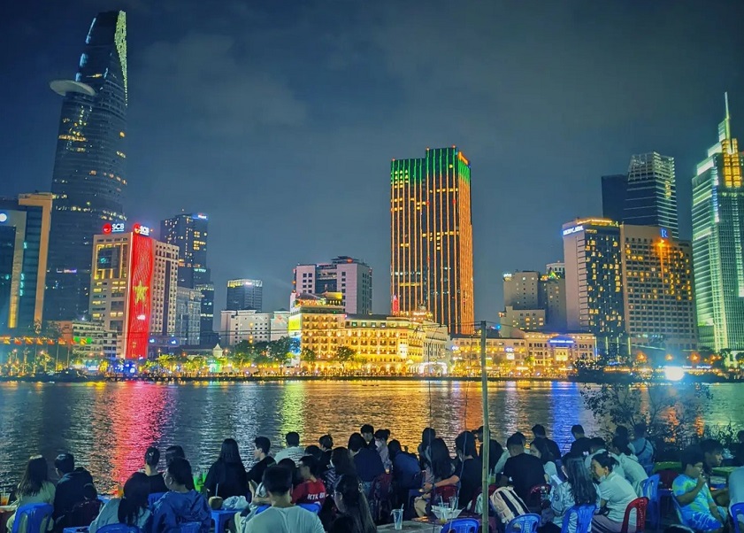Sunset in Vietnam Thu Thiem Tunnel at sunset