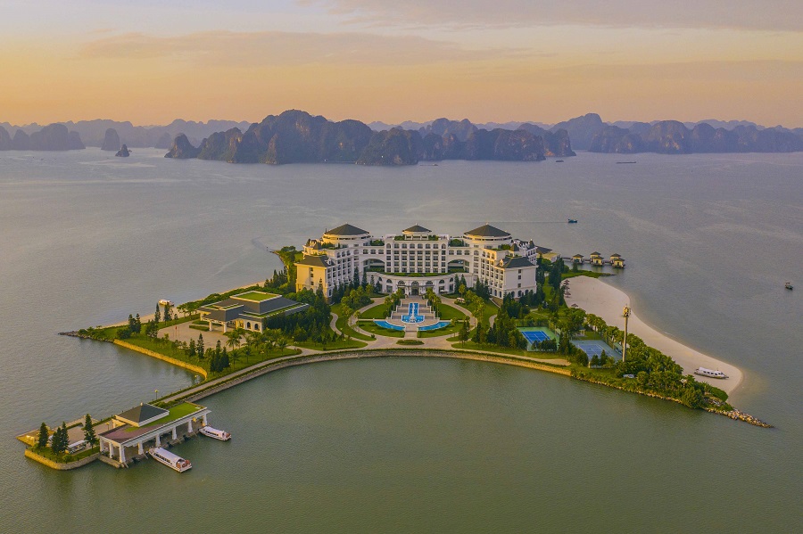 Vinpearl Resort & Spa Ha Long’s fine-dining restaurant