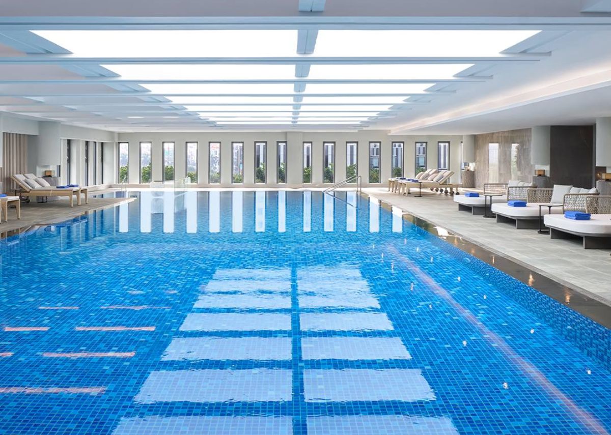 Bể bơi tại Vinpearl Hotel Bắc Ninh