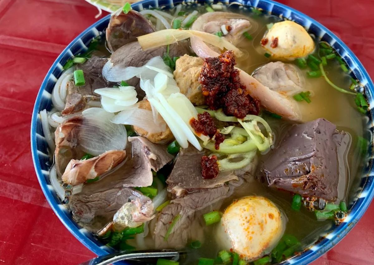 Bún bò Huế Bắc Ninh Trường Hói
