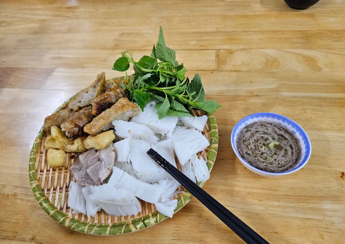 Bún đậu mắm tôm Bắc Ninh La Cà Quán