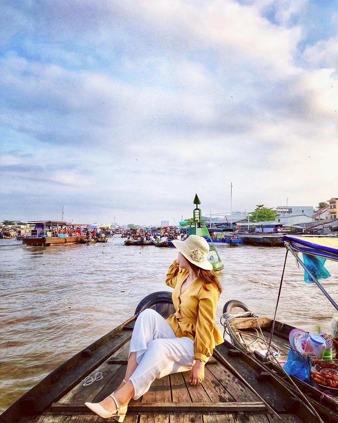 clothes to wear in vietnam in march