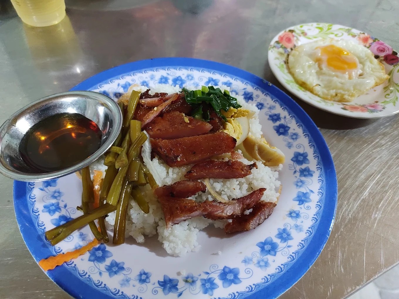 Cơm tấm Long Xuyên Quán cơm tấm Cô Tư Long Xuyên