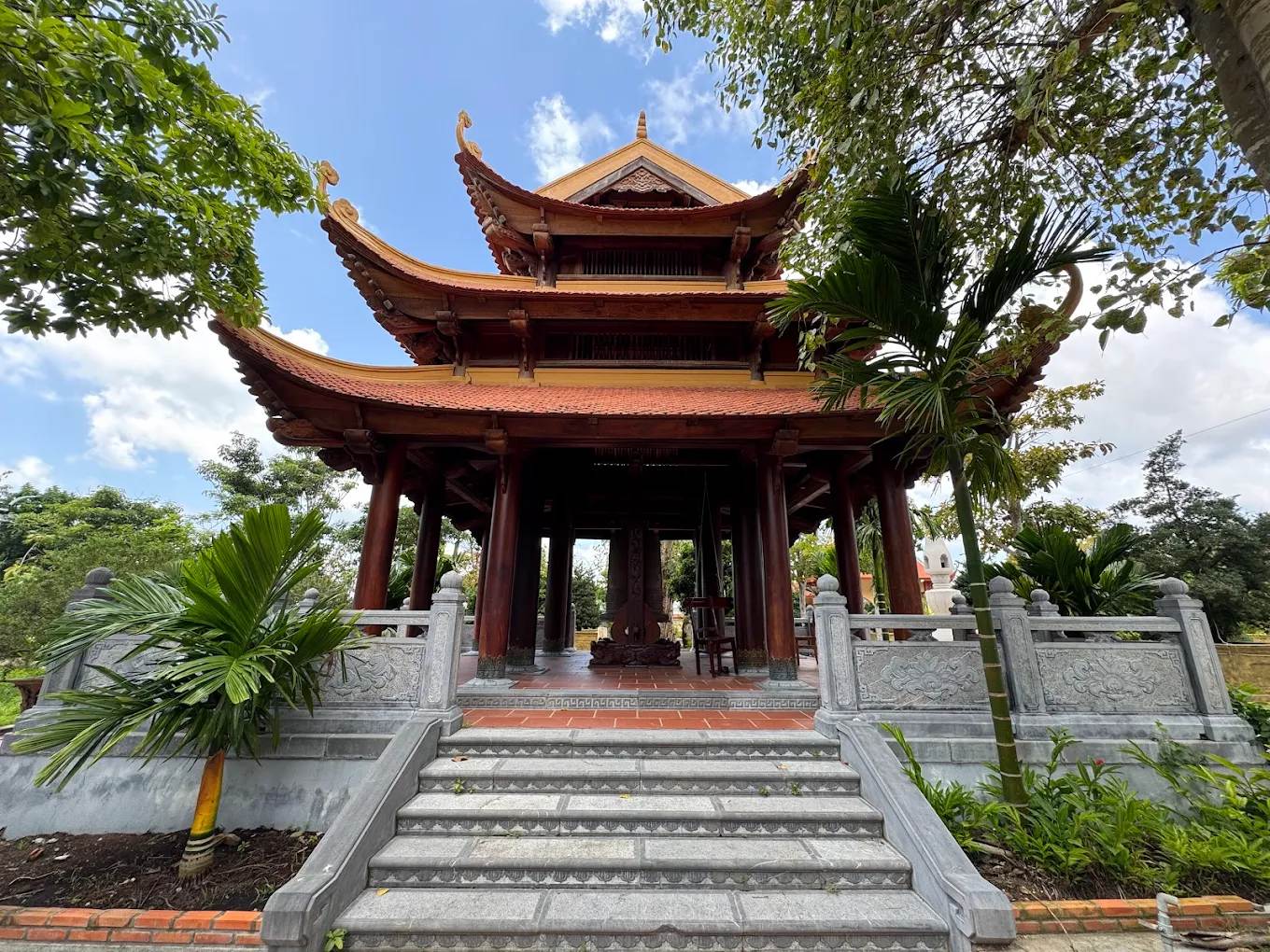 Lầu chuông và lầu trống Thiền viện Trúc Lâm An Giang