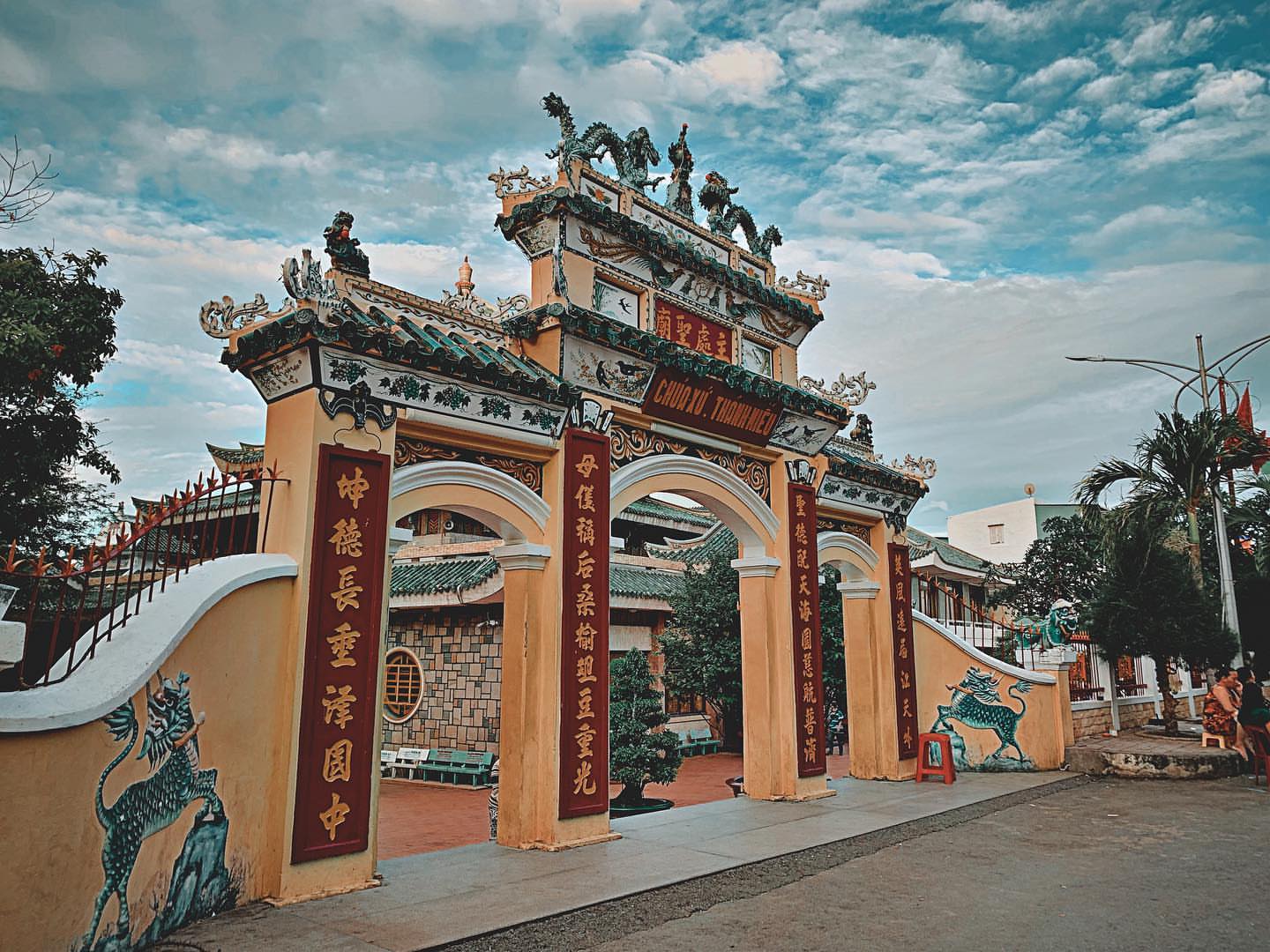 Lịch sử Miếu Bà Chúa Xứ Núi Sam