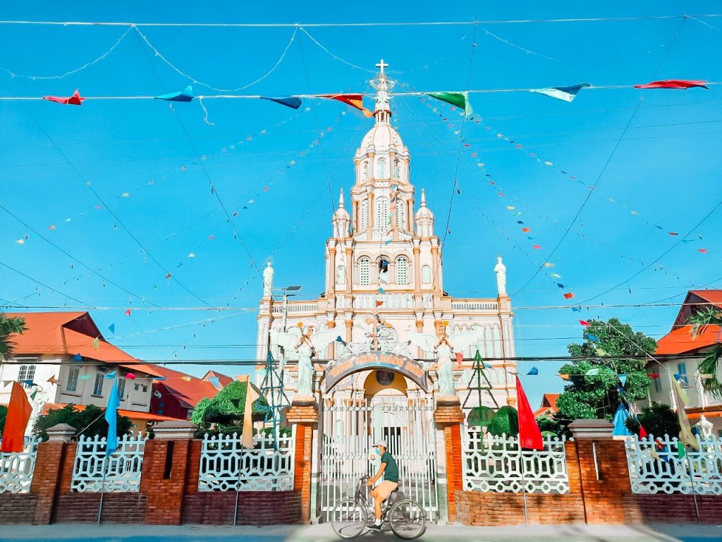 Nhà thờ Cù Lao Giêng Chợ Mới An Giang 