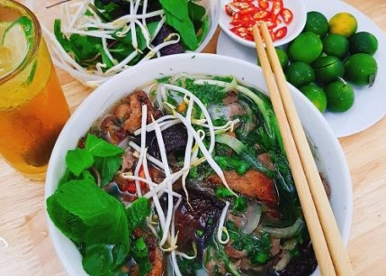 Bỏ túi 13 quán phở Bắc Ninh thơm ngon, nóng hổi, hút khách