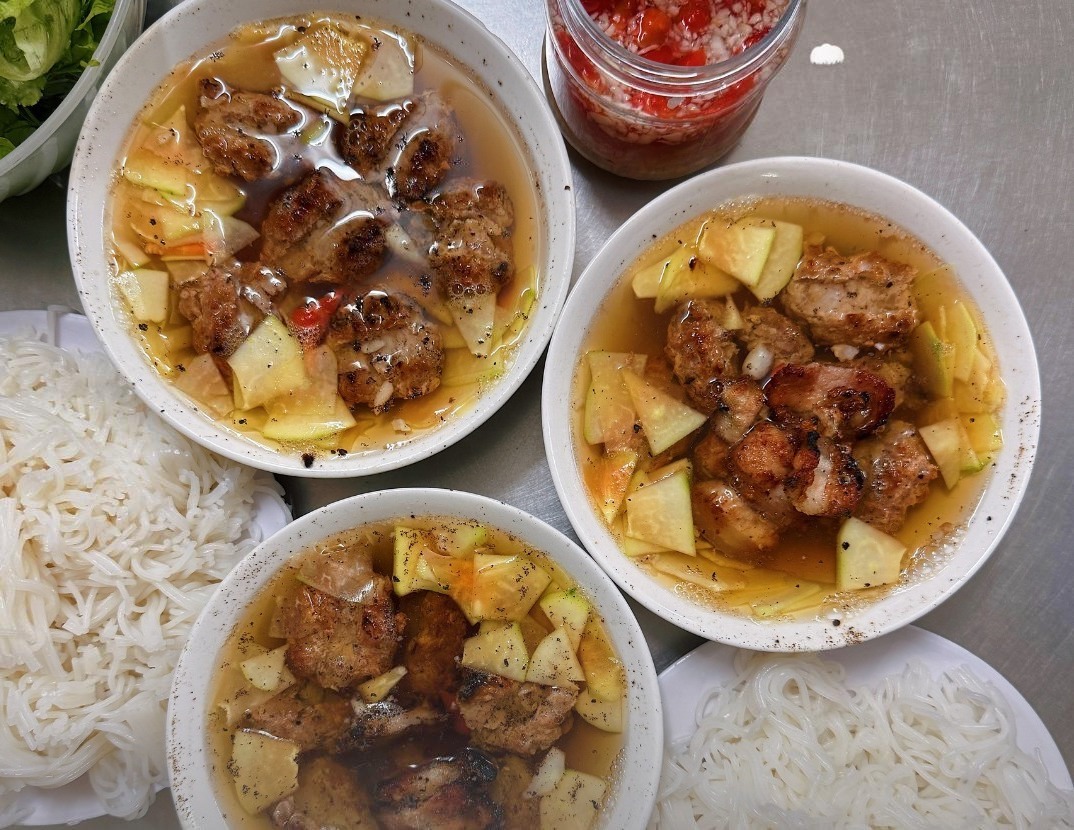 Quán bún chả Đầu Cầu Bắc Ninh