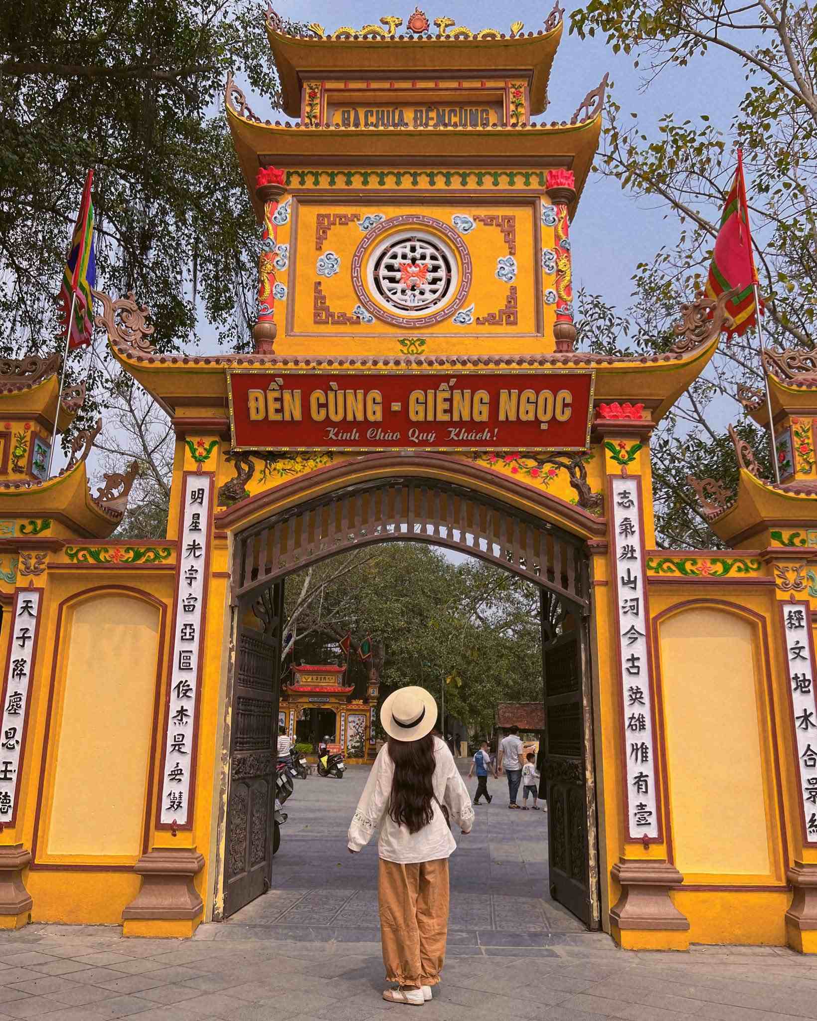 Du lịch tâm linh Bắc Ninh đền Cùng - Giếng Ngọc