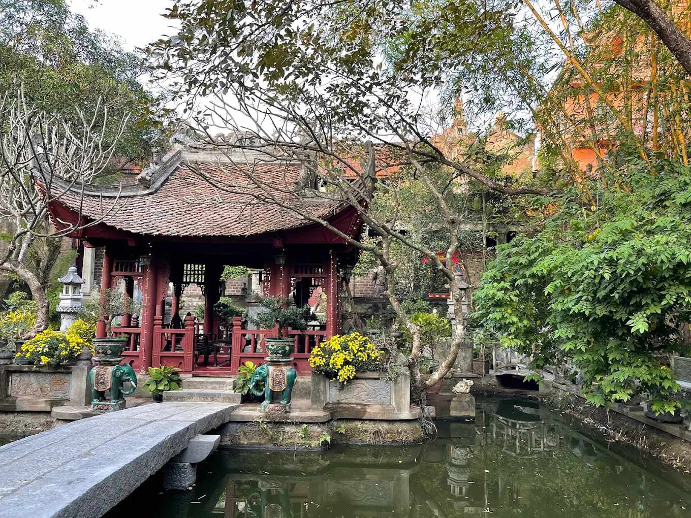 Địa điểm du lịch gần Bắc Ninh Việt Phủ Thành Chương