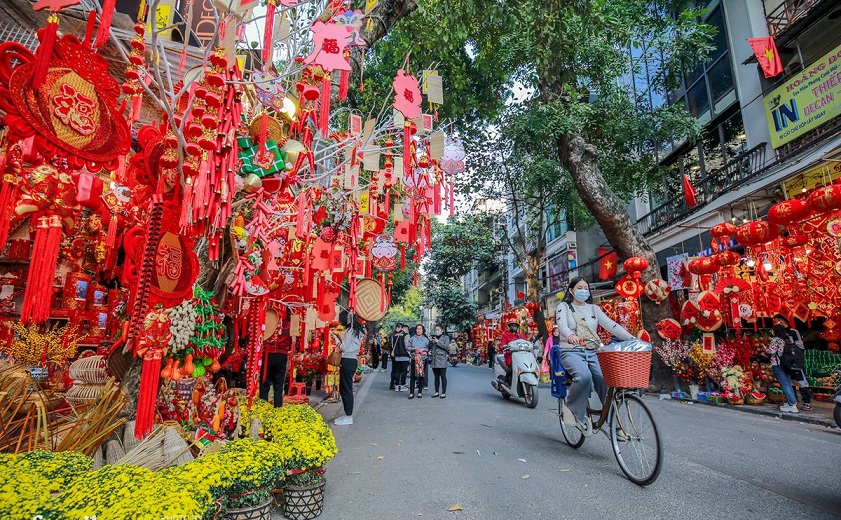 Best time to visit Hanoi for the festive atmosphere