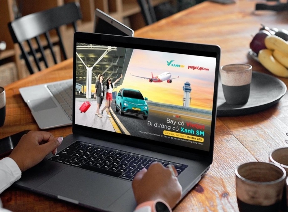 Booking an airport transfer early is a key business travel tip