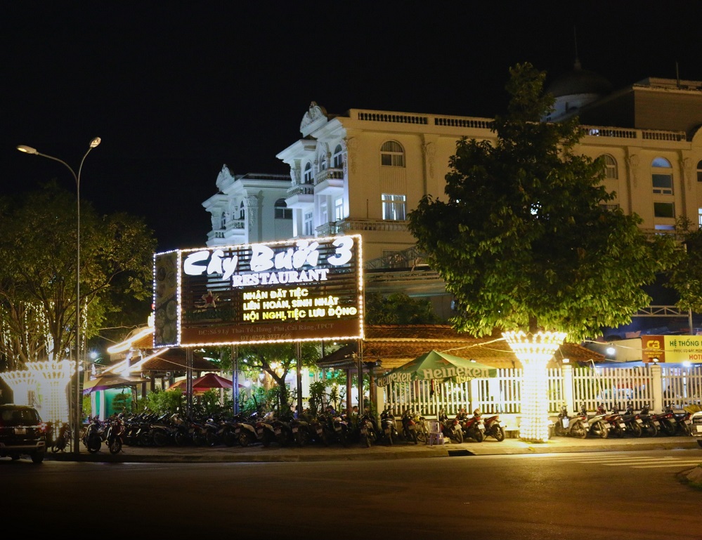 Cay Buoi Restaurant