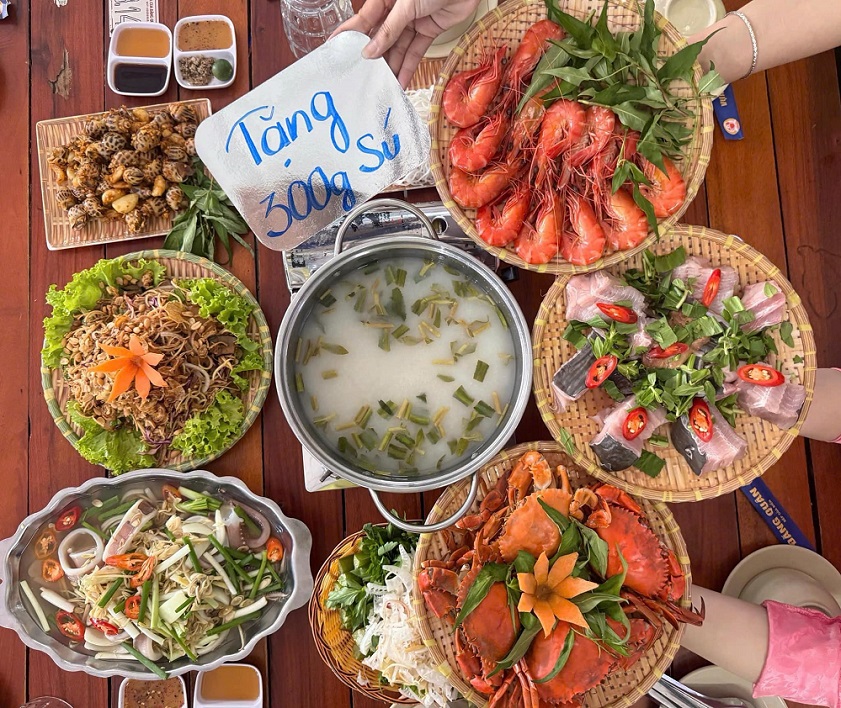 Dang Quan Seafood Restaurant