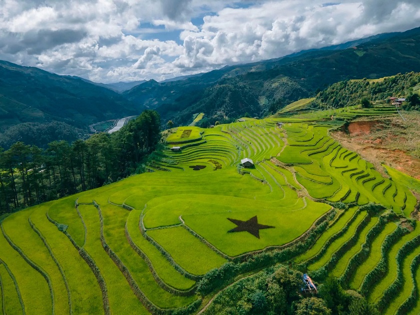 Panoramic views from the La Pan Tan viewpoint