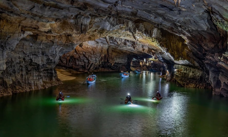 Phong Nha Cave