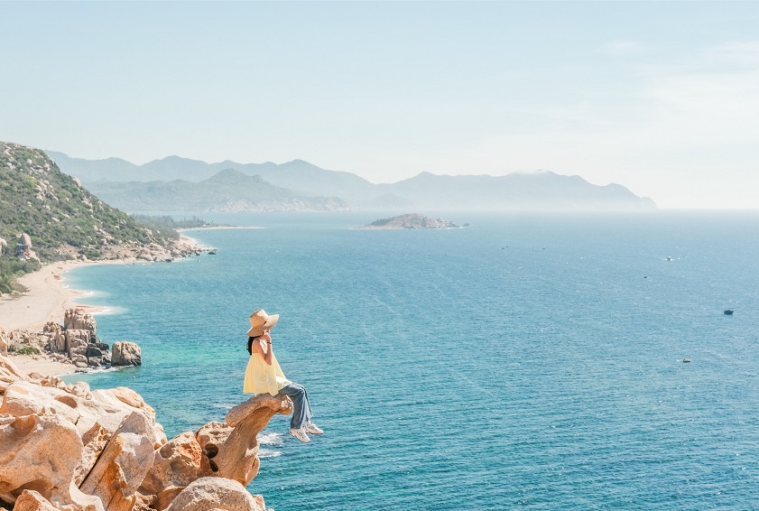 Research destinations is one of the top safety travel tips