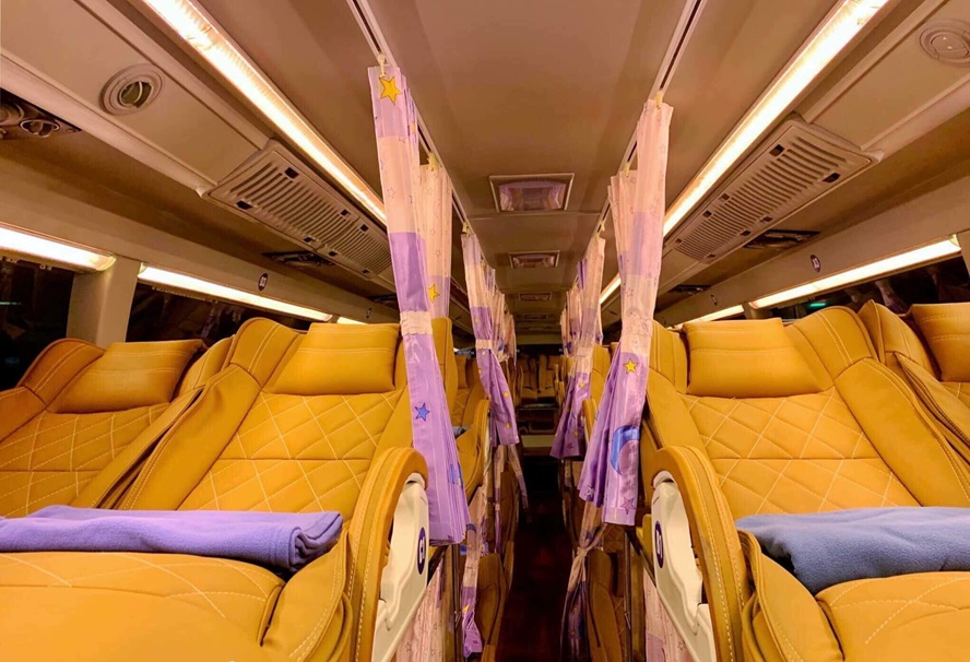 Taking a coach is the easiest way to reach Mu Cang Chai