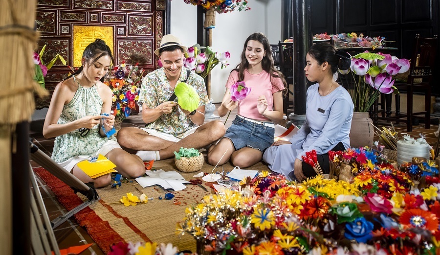 Solo travel tips Uncover rich cultural experiences at VinWonders Nam Hoi An