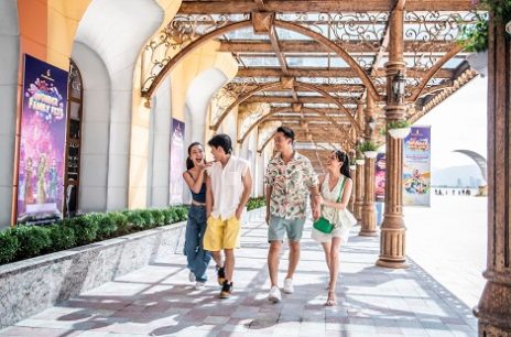 What to wear in Vietnam in February: A regional packing guide