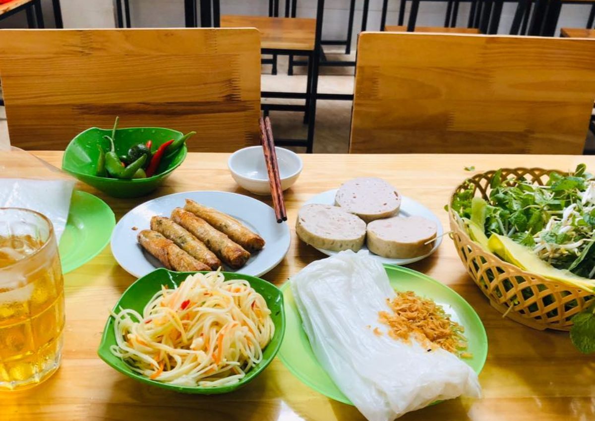 Bánh mướt bà Nuôi Tiêu Hà Tĩnh