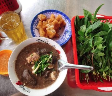 Cháo bò Tri Tôn: Cách nấu & 4 quán ngon nhất An Giang