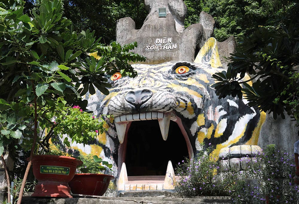 Điện Sơn Thần núi Két