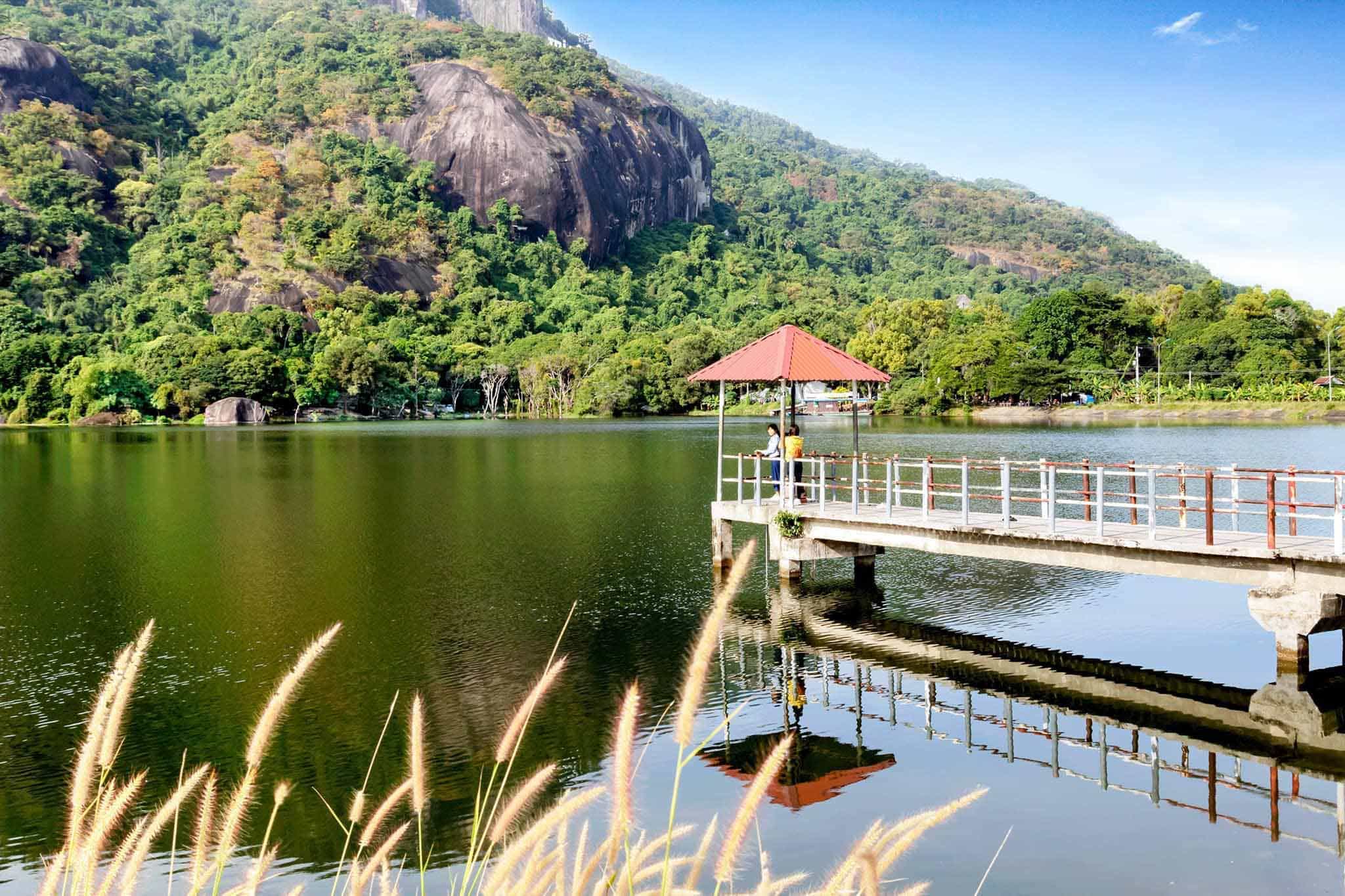 Cổng trời Tri Tôn Hồ Hoài So An Giang