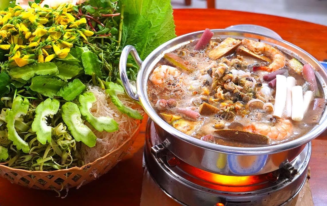 Đặc sản lẩu mắm Châu Đốc An Giang